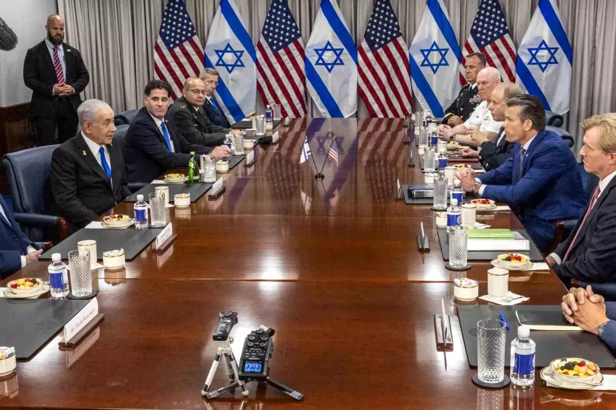 Netanyahu, ABD Savunma Bakanı ile Görüştü