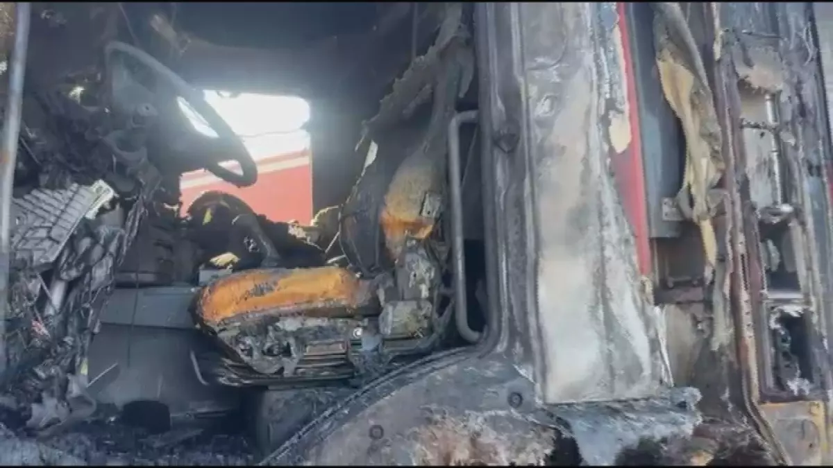 Silivri'de Yangın: İtfaiye Eri Yaralandı