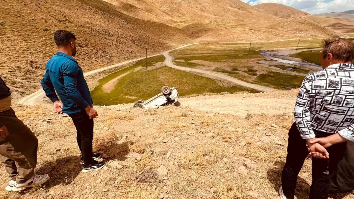 Beytüşşebap'ta Trafik Kazası: 3 Yaralı