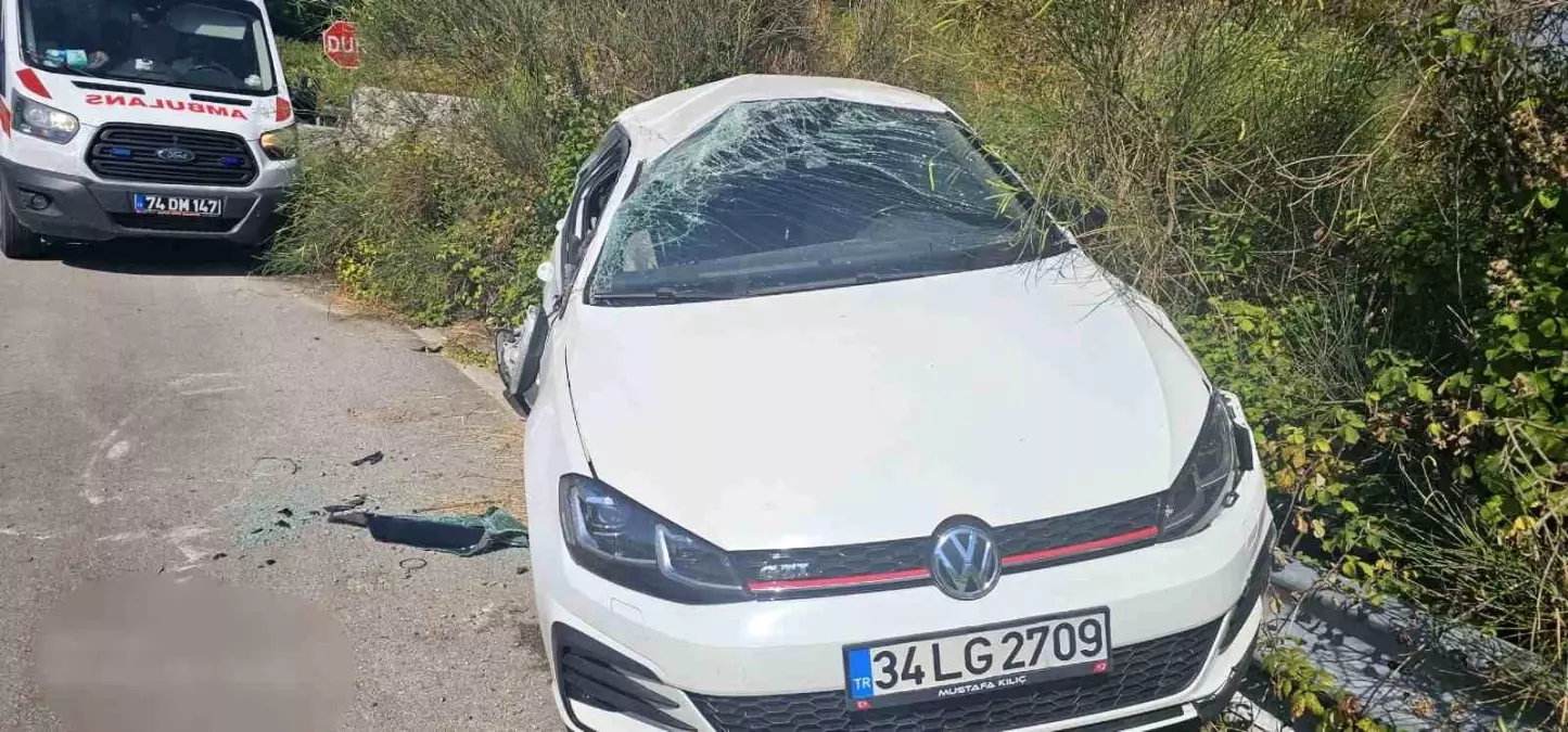 Bartın'da Uçurumdan Son Anda Kurtulan Araçta 5 Kişi Yaralandı