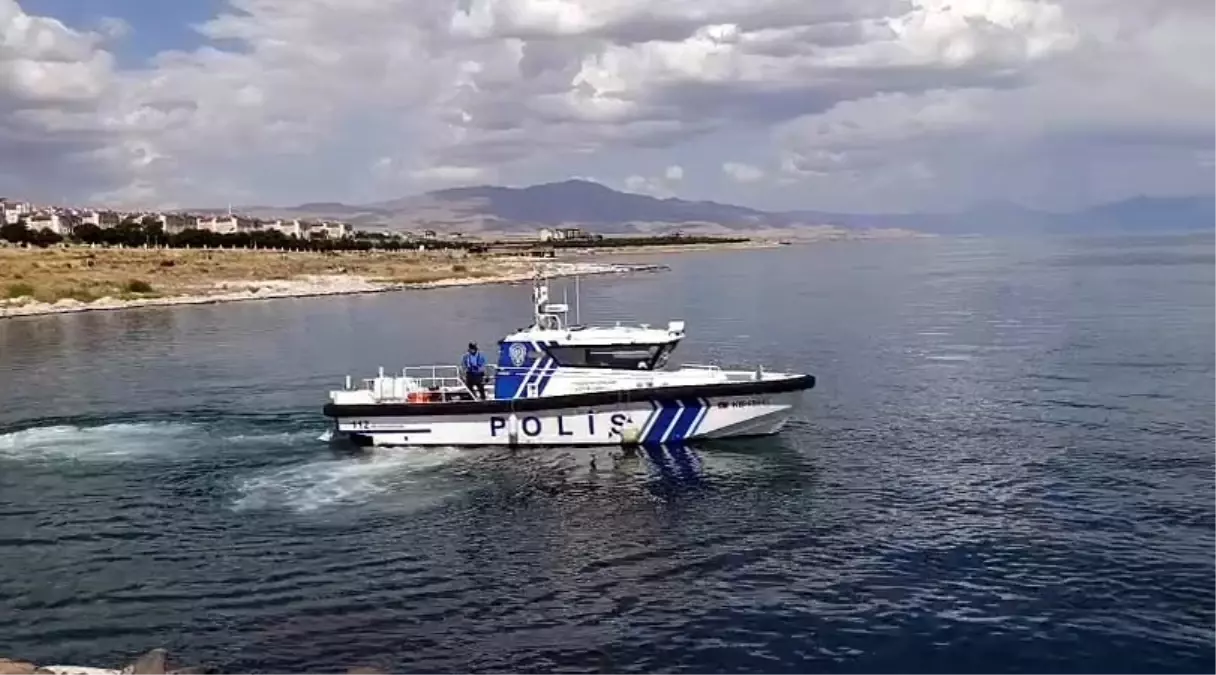 Van Gölü'nde Büyük Arama Kurtarma Tatbikatı