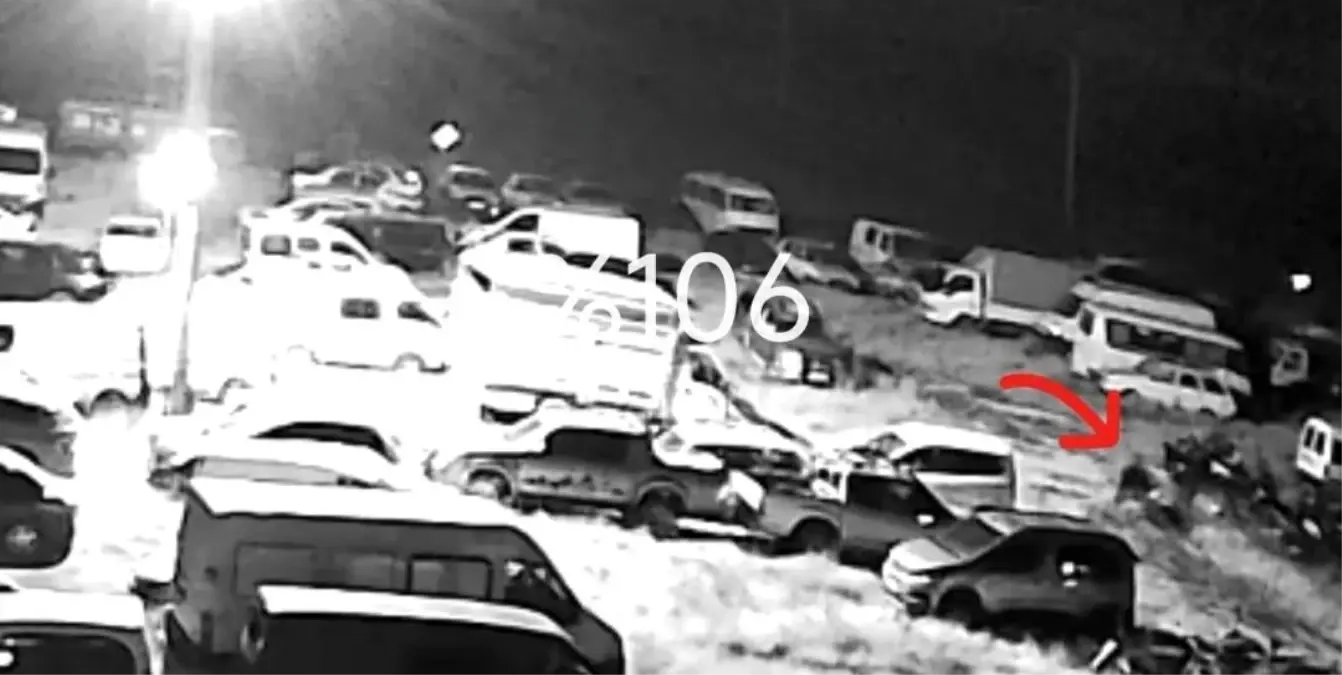 Afyonkarahisar'da Otoparktan Motosiklet Çalan 6 Hırsız Yakalandı