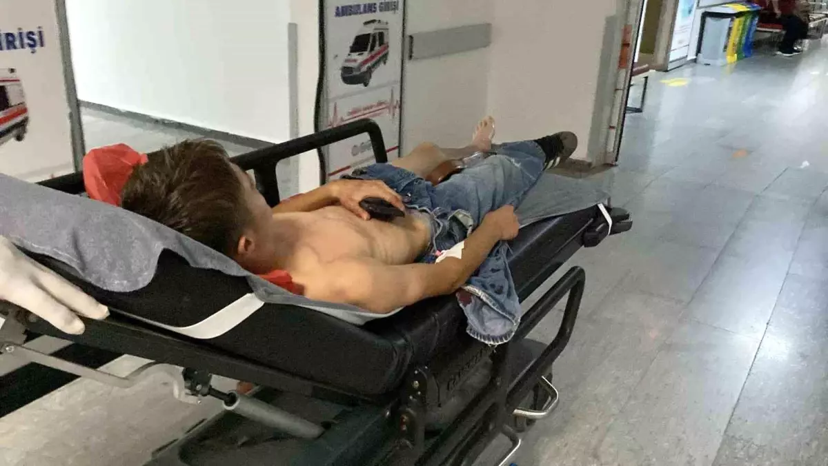 Aksaray'da Bıçaklı Kavga: 14 Yaşındaki Çocuk Yaralandı