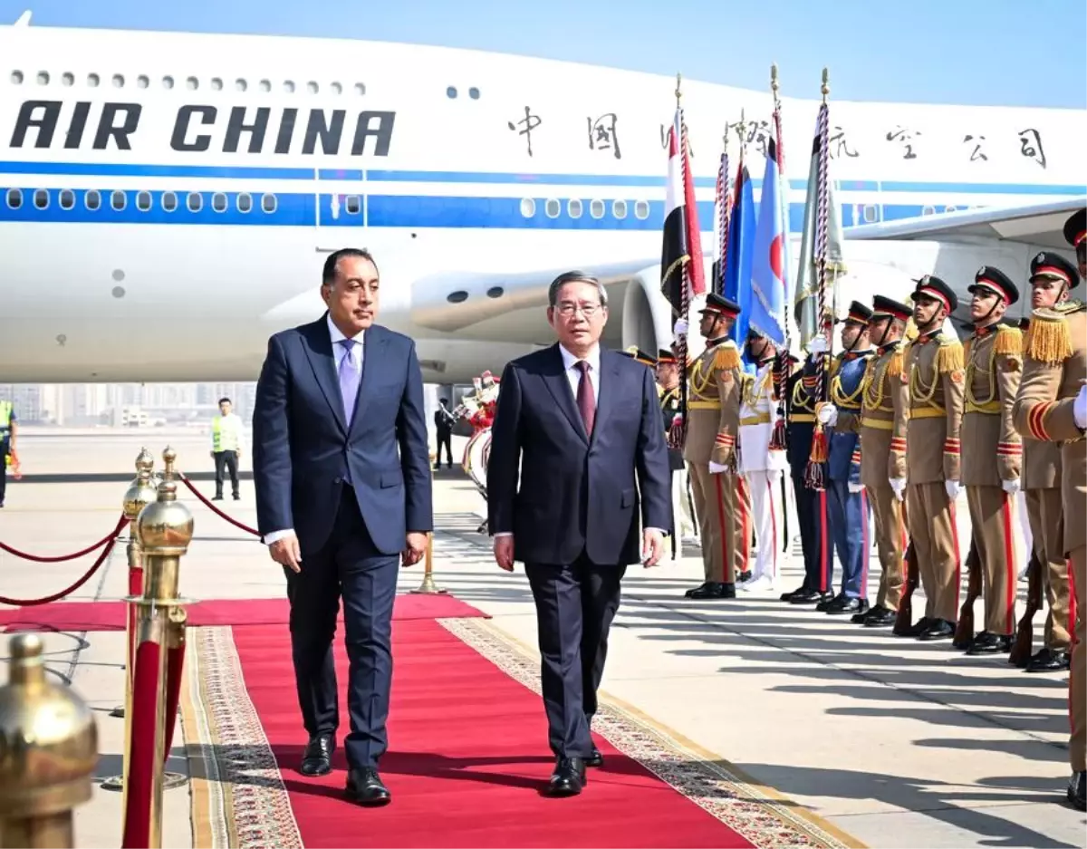 Çin Başbakanı Li Qiang, Mısır'a Resmi Ziyarette Bulundu
