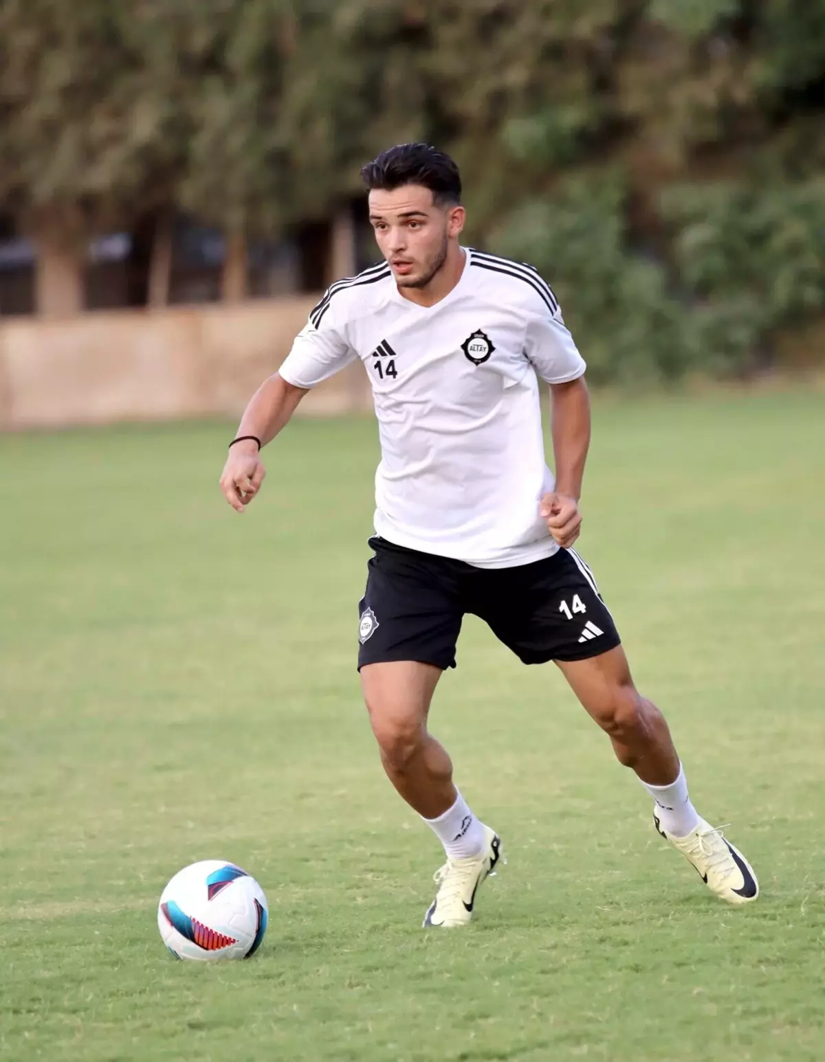 Altay'da Sıkıntılı Süreç: Genç Yıldız Emre Tangeldi Profesyonel Sözleşmeyi Reddetti