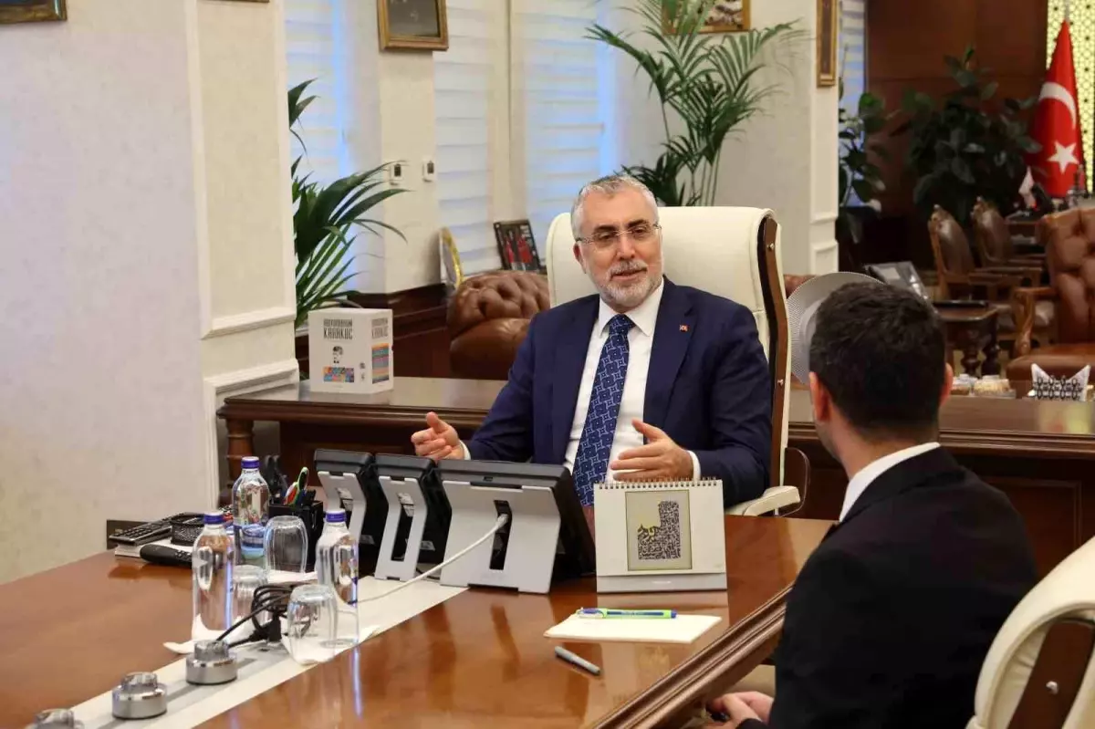 Bakan Işıkhan: 'Kanser hastalarımızı yalnız bırakmadık, 5 yeni akıllı ilaç geri ödeme listesine alındı'