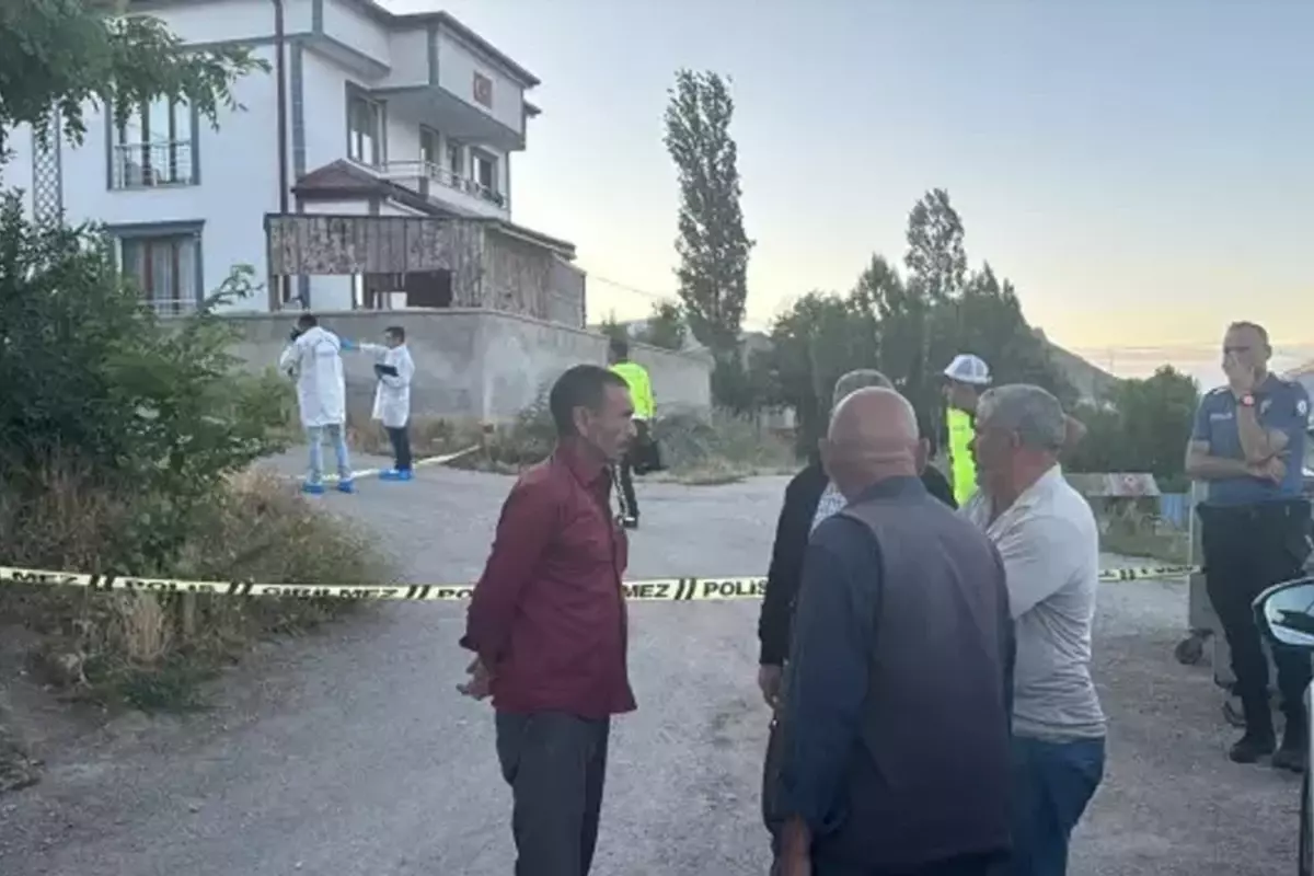 Bayburt'ta babasının kamyonetle çarptığı 3 yaşındaki çocuk hayatını kaybetti