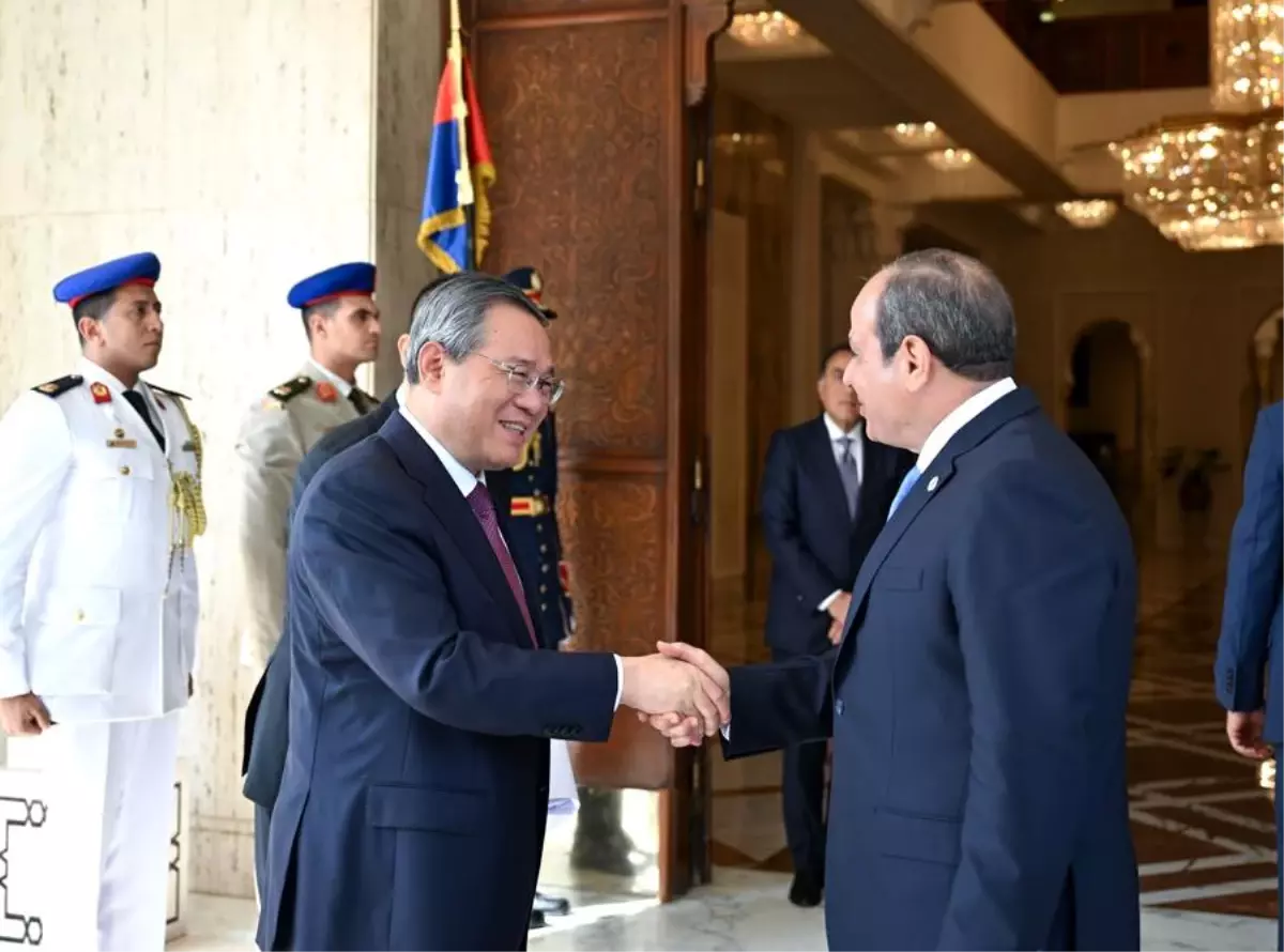 Çin Başbakanı Li Qiang, Mısır ile İşbirliğini Güçlendirecek