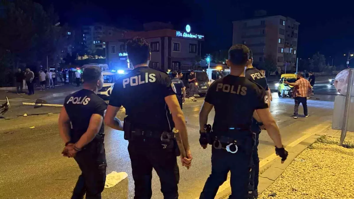 Gaziantep'te Trafik Kazası Sonrası Kavga: 12 Gözaltı