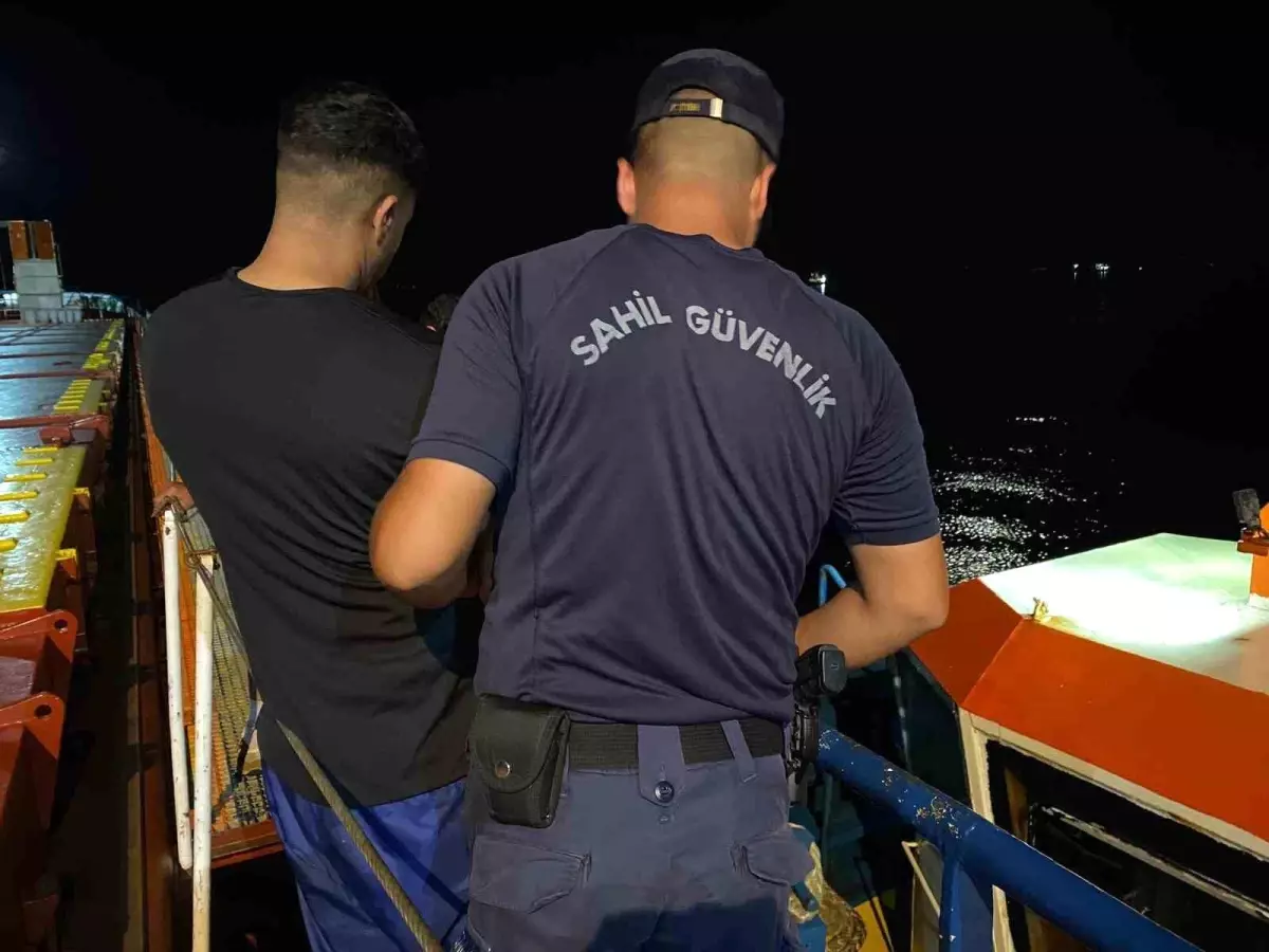 Çanakkale Açıklarında Yasa Dışı Göçmen Operasyonu