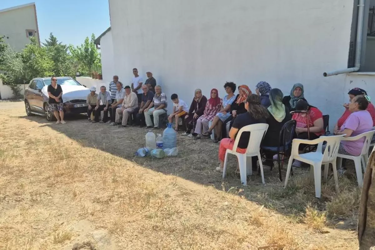 İçme suyuna en yakın köy 1 haftadır susuz! Belediyeye karşı ayaklandılar