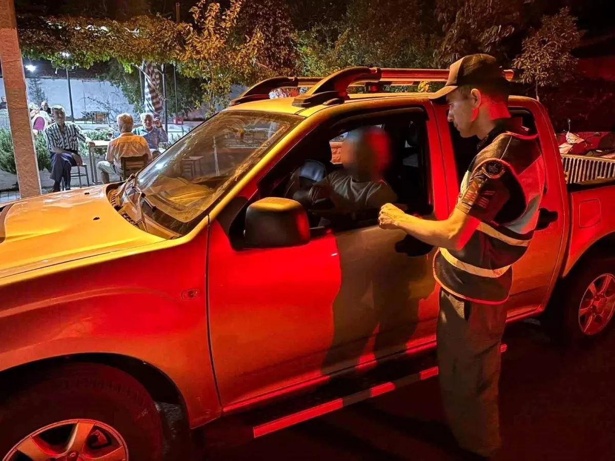 Karacasu'da Sıcak Nokta Uygulaması: 167 Kişi Sorgulandı, 1 Aranan Yakalandı