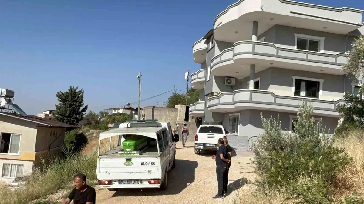 Hatay'da Madde Bağımlısı Koca Eşini ve Kızını Öldürdü