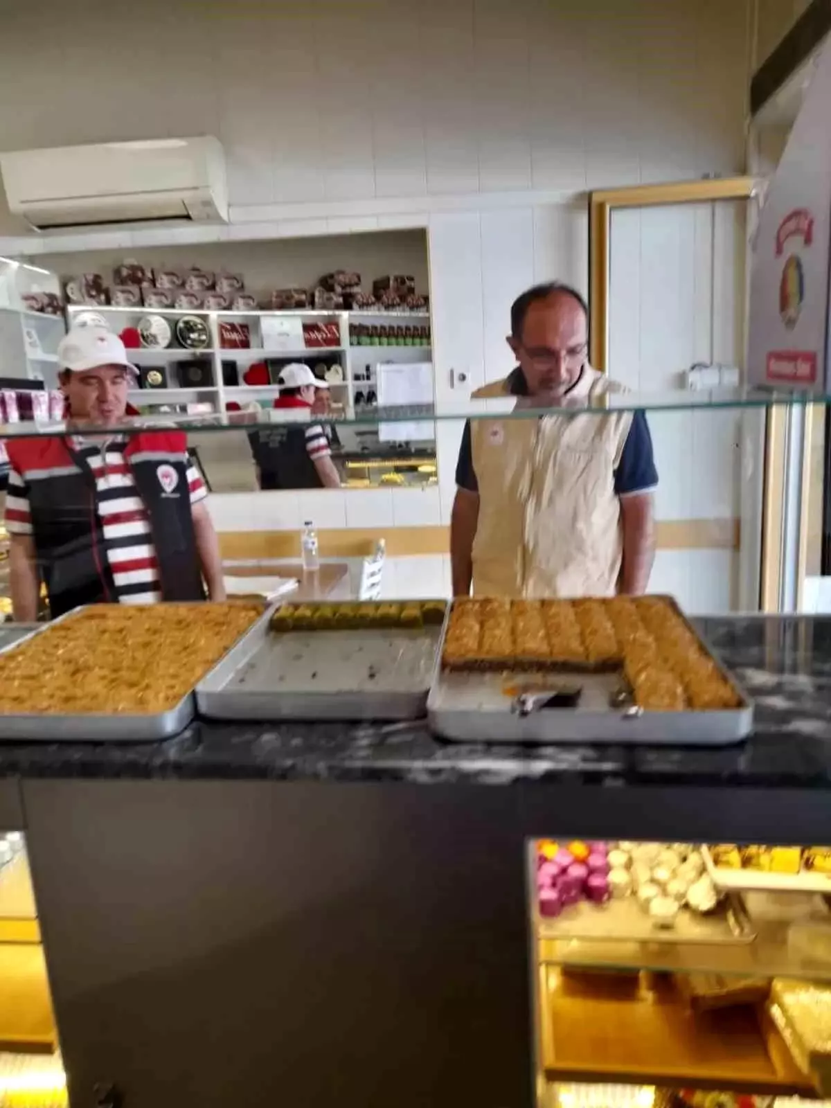 Aydın Koçarlı'da Tatlı ve Dondurma İşletmelerine Denetim