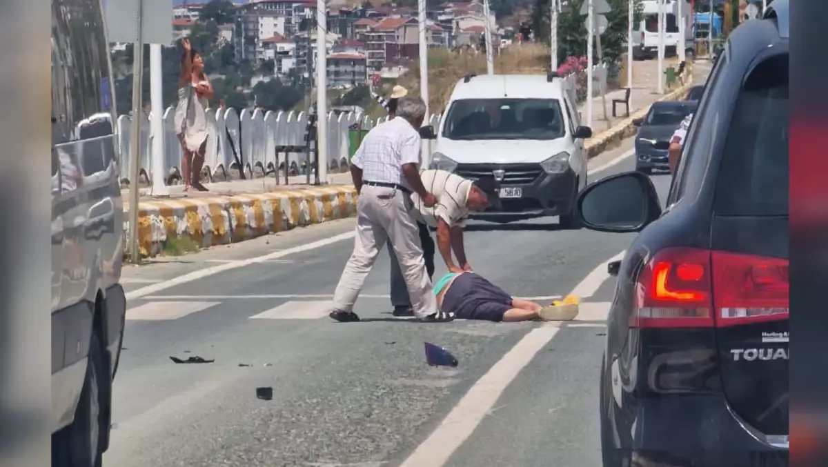 Yalova'da Motosiklet Kazası: 2 Ağır Yaralı