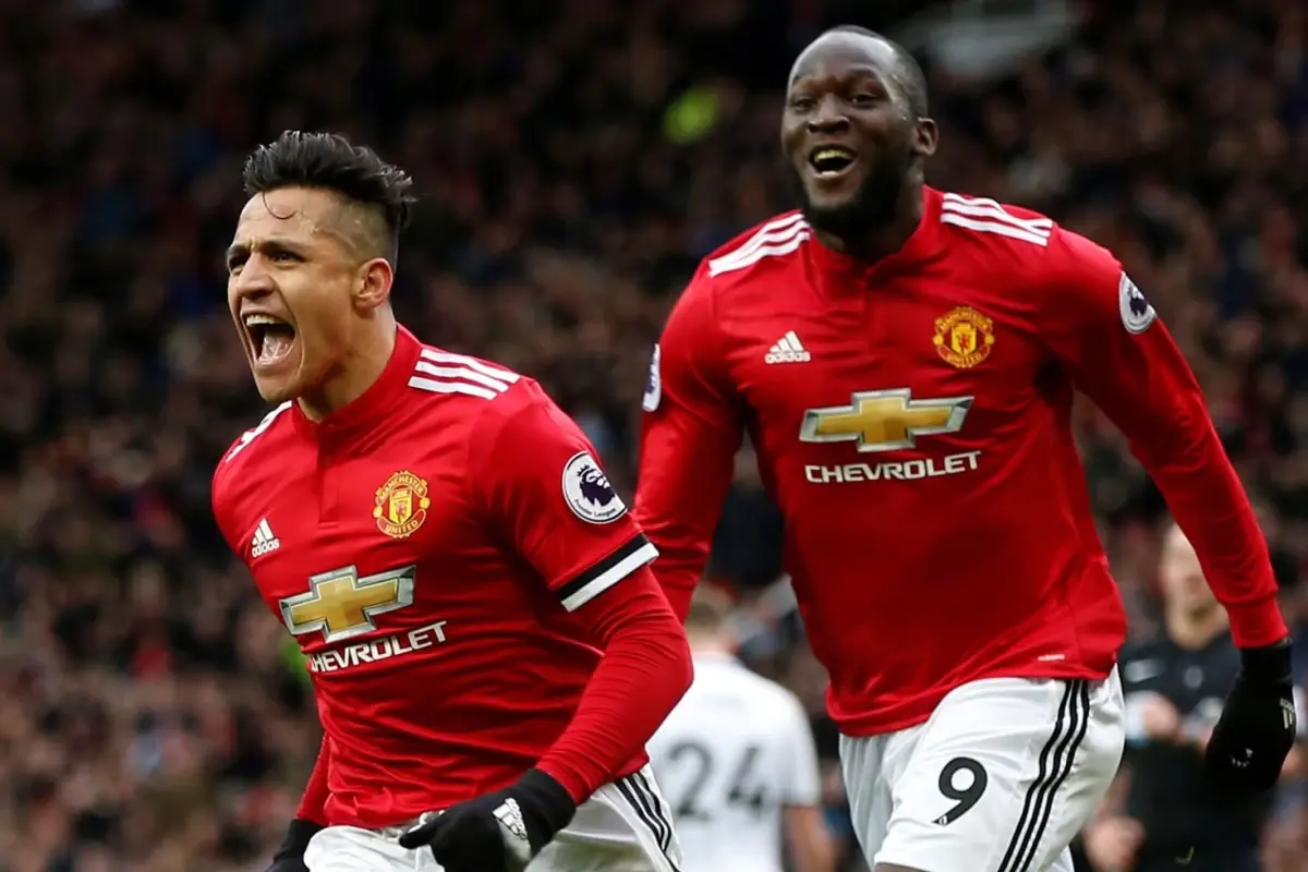 Mourinho Manchester United'dan eski yıldızını istiyor! Anlaşma çok yakın
