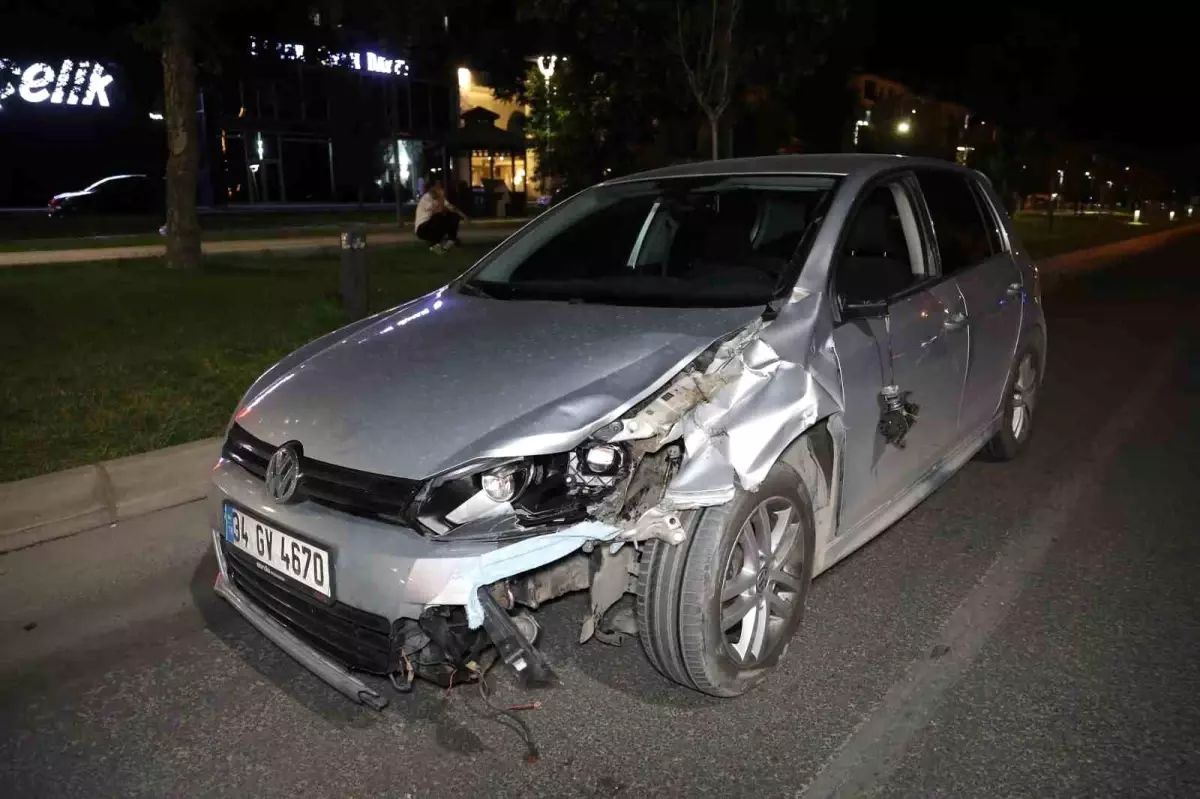 Elazığ'da Otomobil Çarpan Genç Kız Hayatını Kaybetti