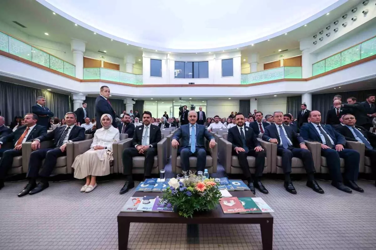 TBMM Başkanı Kurtulmuş: 'İnsanlık vicdanı Gazze'de işlenen bu soykırımı da dünya tarihine bu şekilde kaydedecek'