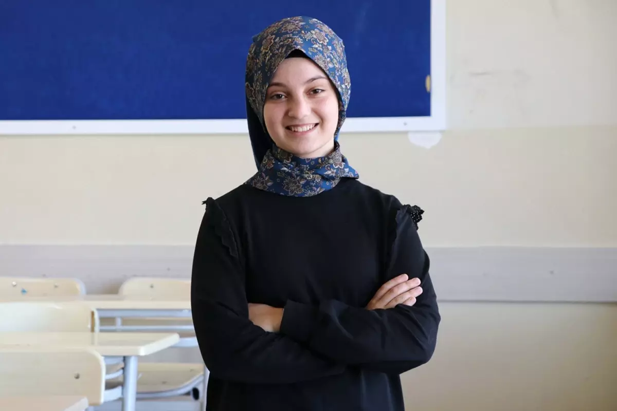 6 Şubat'ta kaybettiği babasına verdiği sözü tuttu, LGS'den tam puan aldı