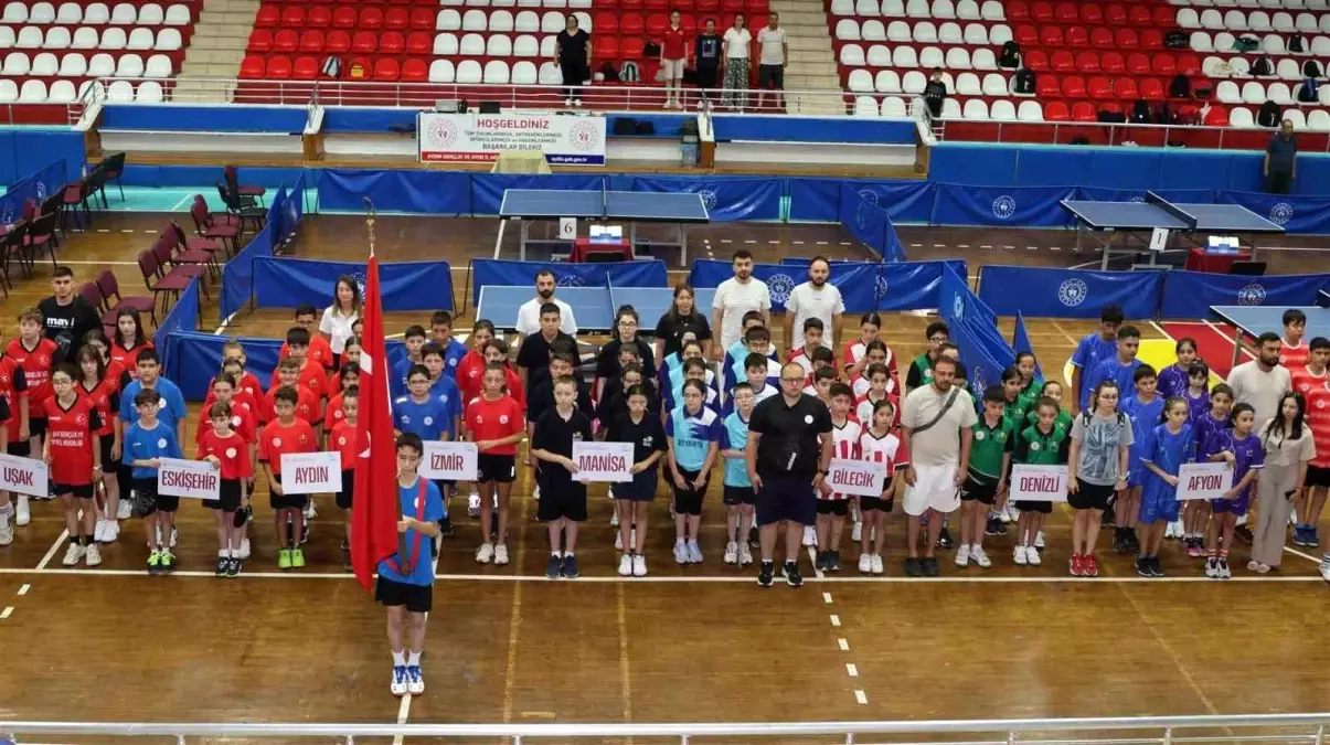 Anadolu Yıldızlar Ligi Kız-Erkek Masa Tenisi Müsabakaları Aydın'da Başladı
