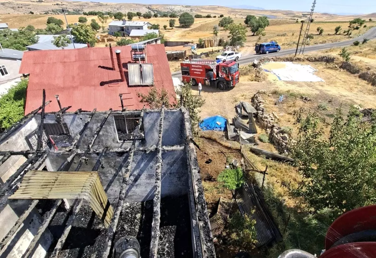 Malatya'da Ev Yangını Kontrol Altına Alındı