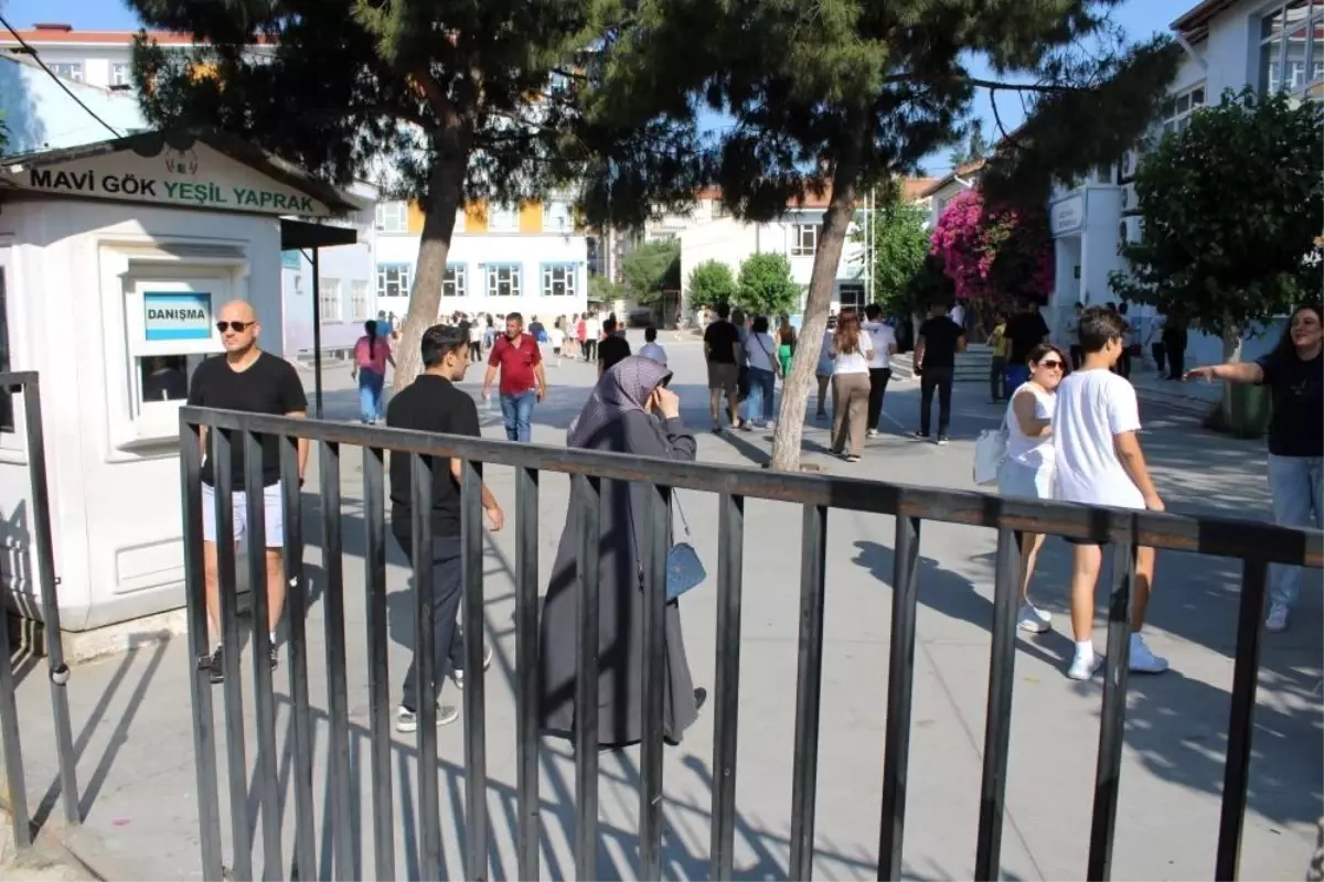 Aydın'da 2025 LGS Sınavında 8 Öğrenci Tam Puan Aldı