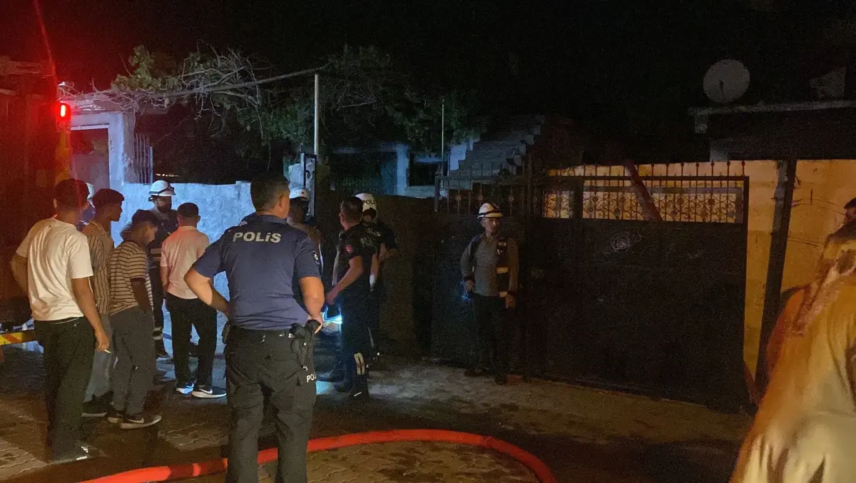 Ceyhan'da Yangın Çıkardı, Kalabalığın Gazabından Kaçamadı