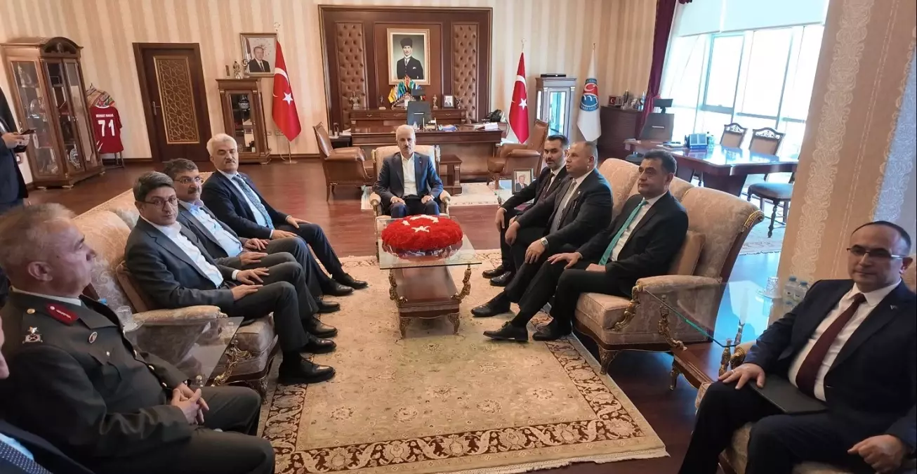 Ulaştırma Bakanı Uraloğlu Kırıkkale Valiliğini Ziyaret Etti