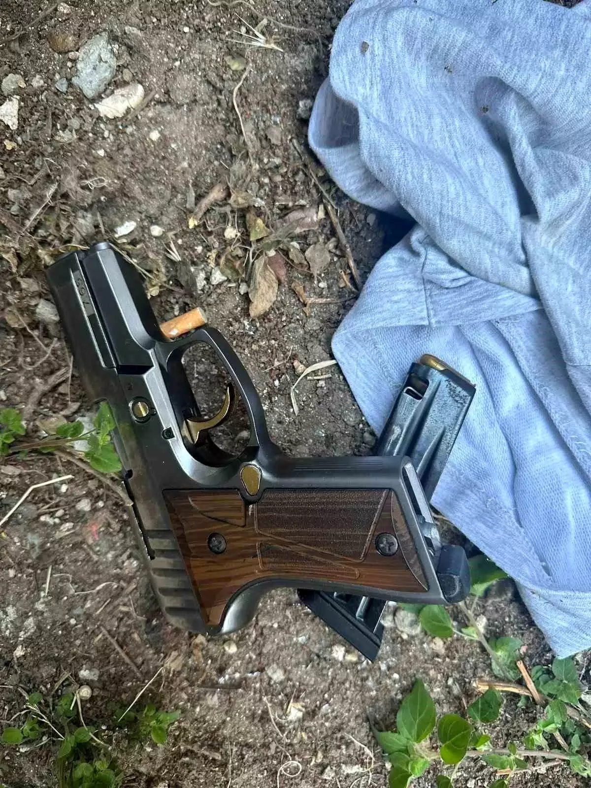 Bakırköy'de Motosikletli Saldırganlar İki İş Yerine Silahlı Saldırı Düzenledi