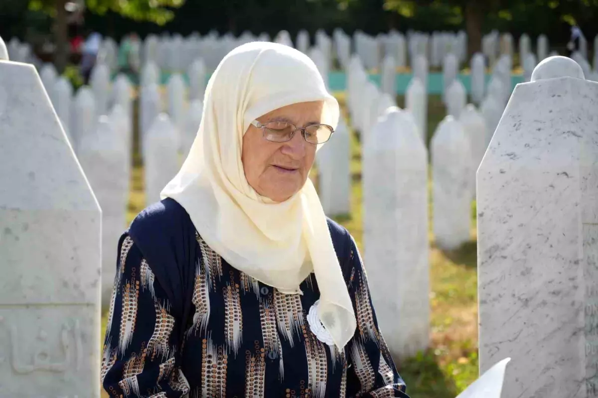 Dinmeyen gözyaşı: Srebrenitsa'da 30 yıl