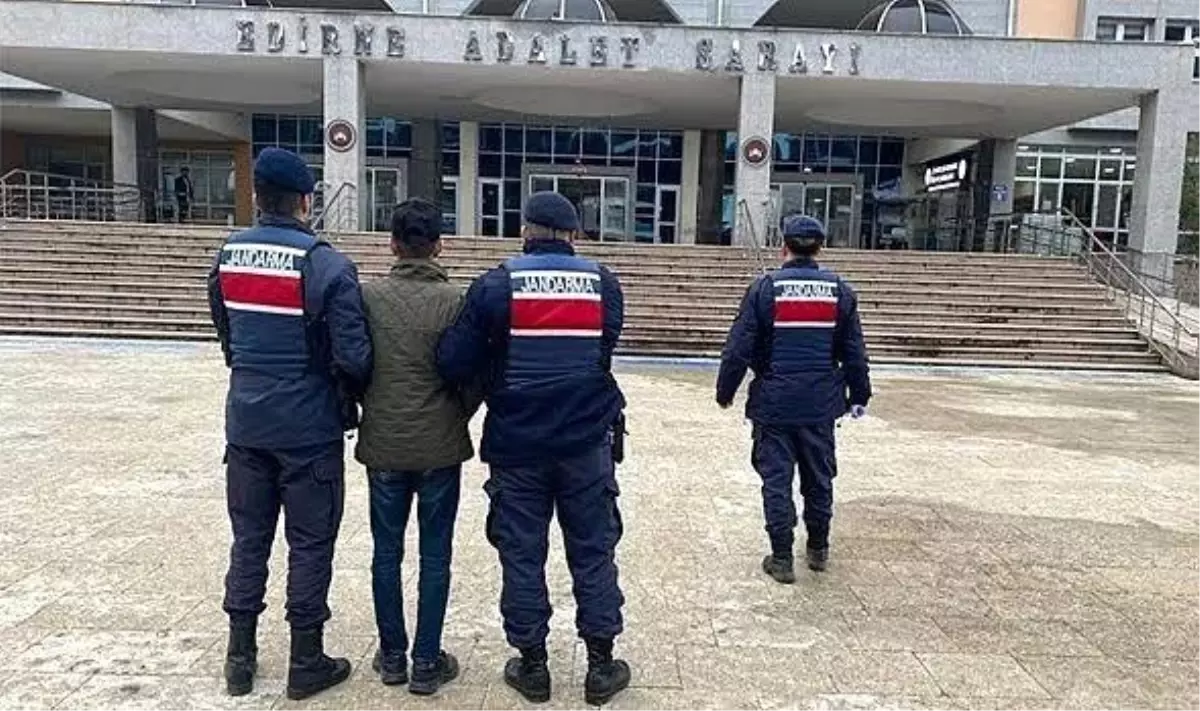Edirne'de Sınırda İki Kaçak Yakalandı