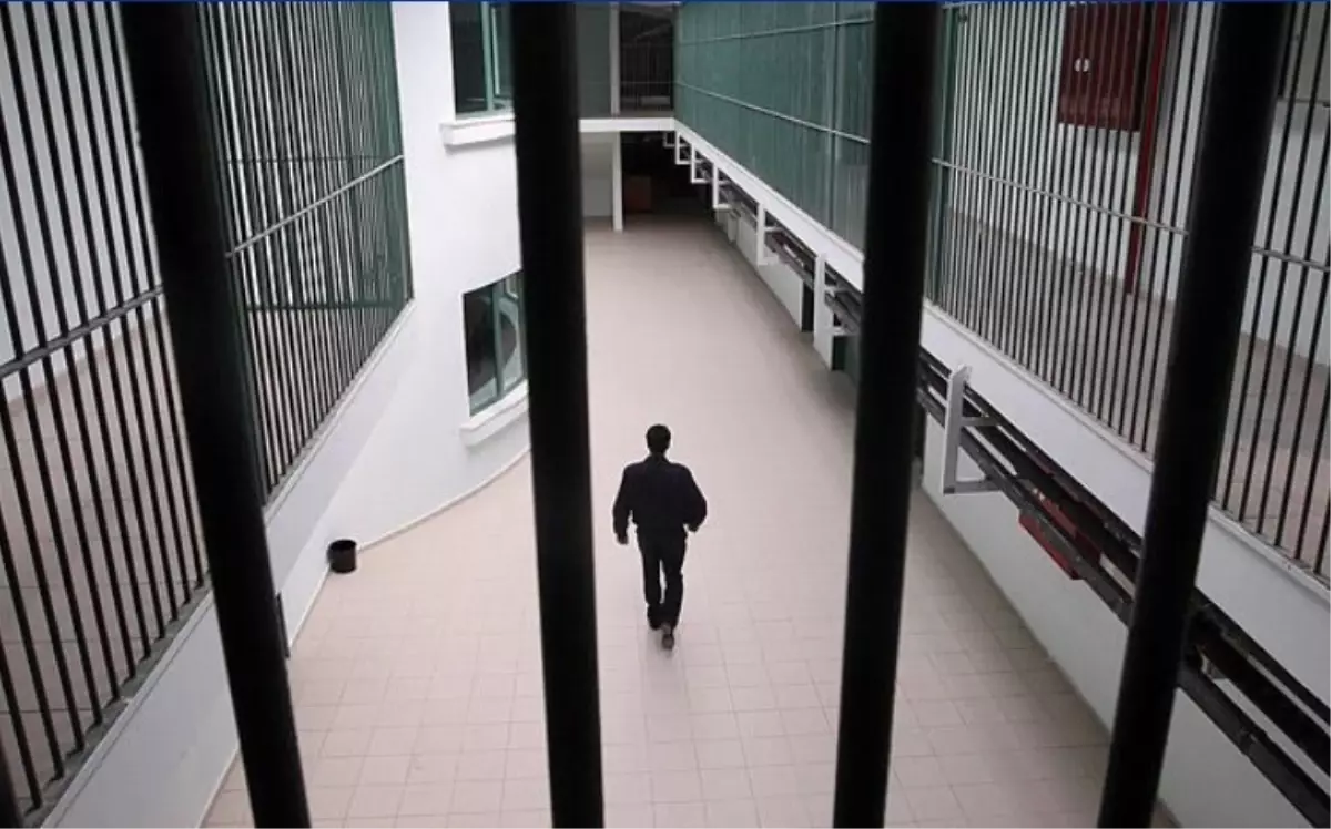 Genel Af çıkarsa sicil silinir mi?