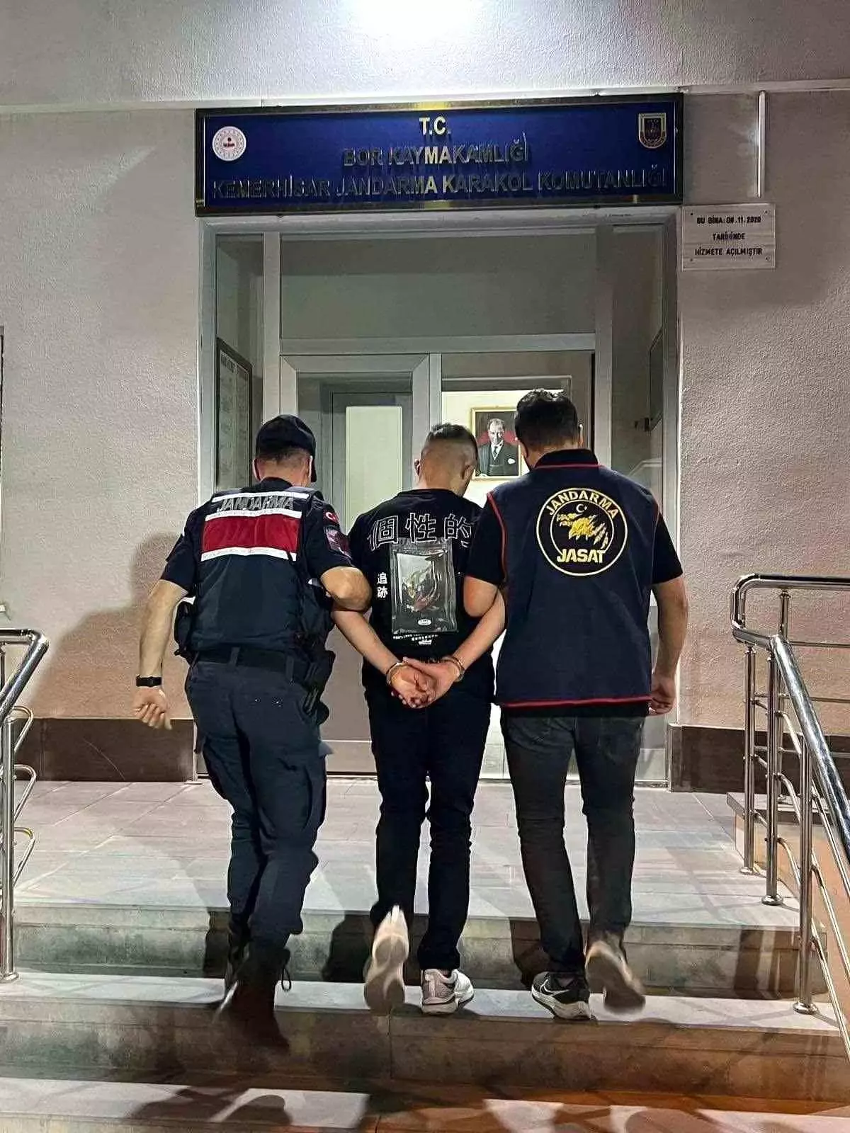 Niğde'de 24 Hırsızlık Suçundan Aranan Şüpheli Yakalandı