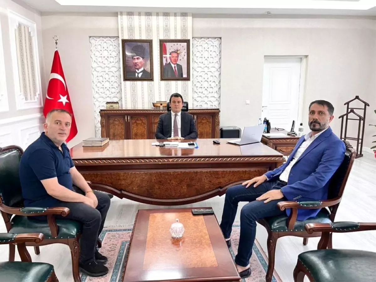Patnos Gazeteciler Cemiyeti Başkanı'ndan Kaymakam Dertlioğlu'na Ziyaret