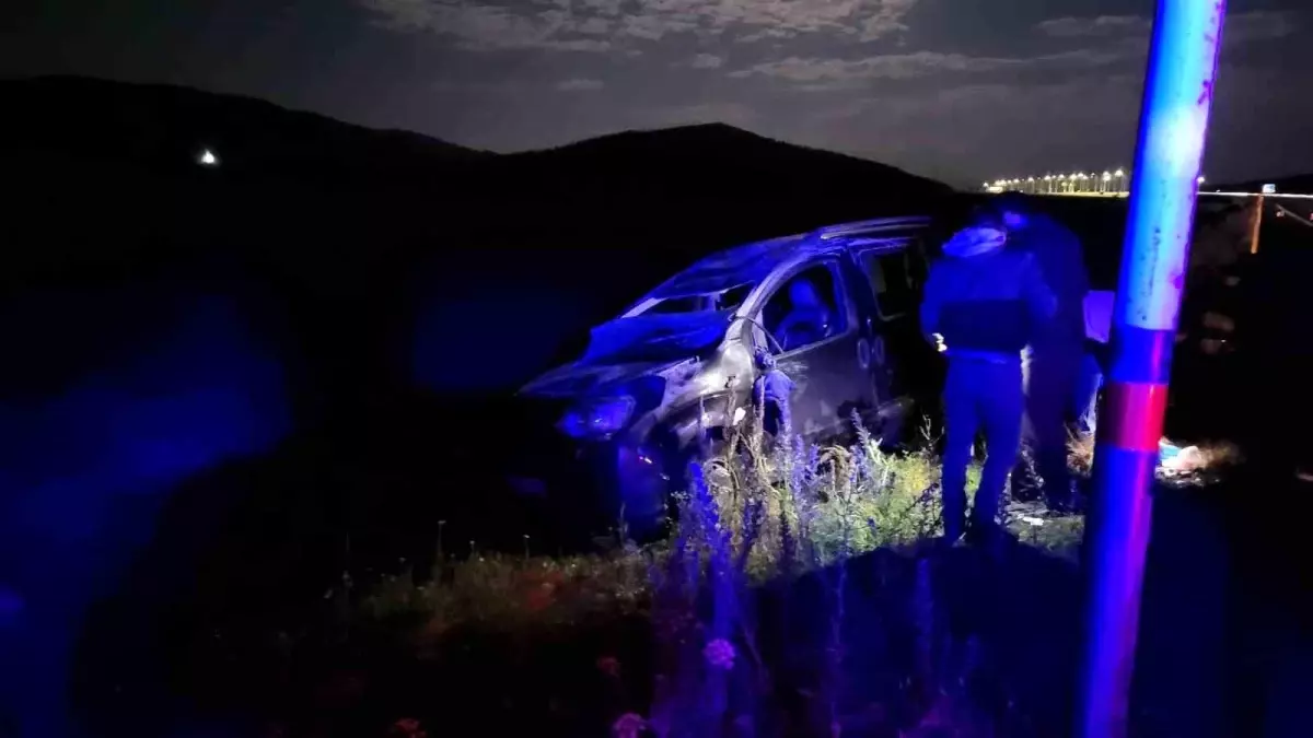 Sarıkamış'ta Trafik Kazası: 4 Yaralı