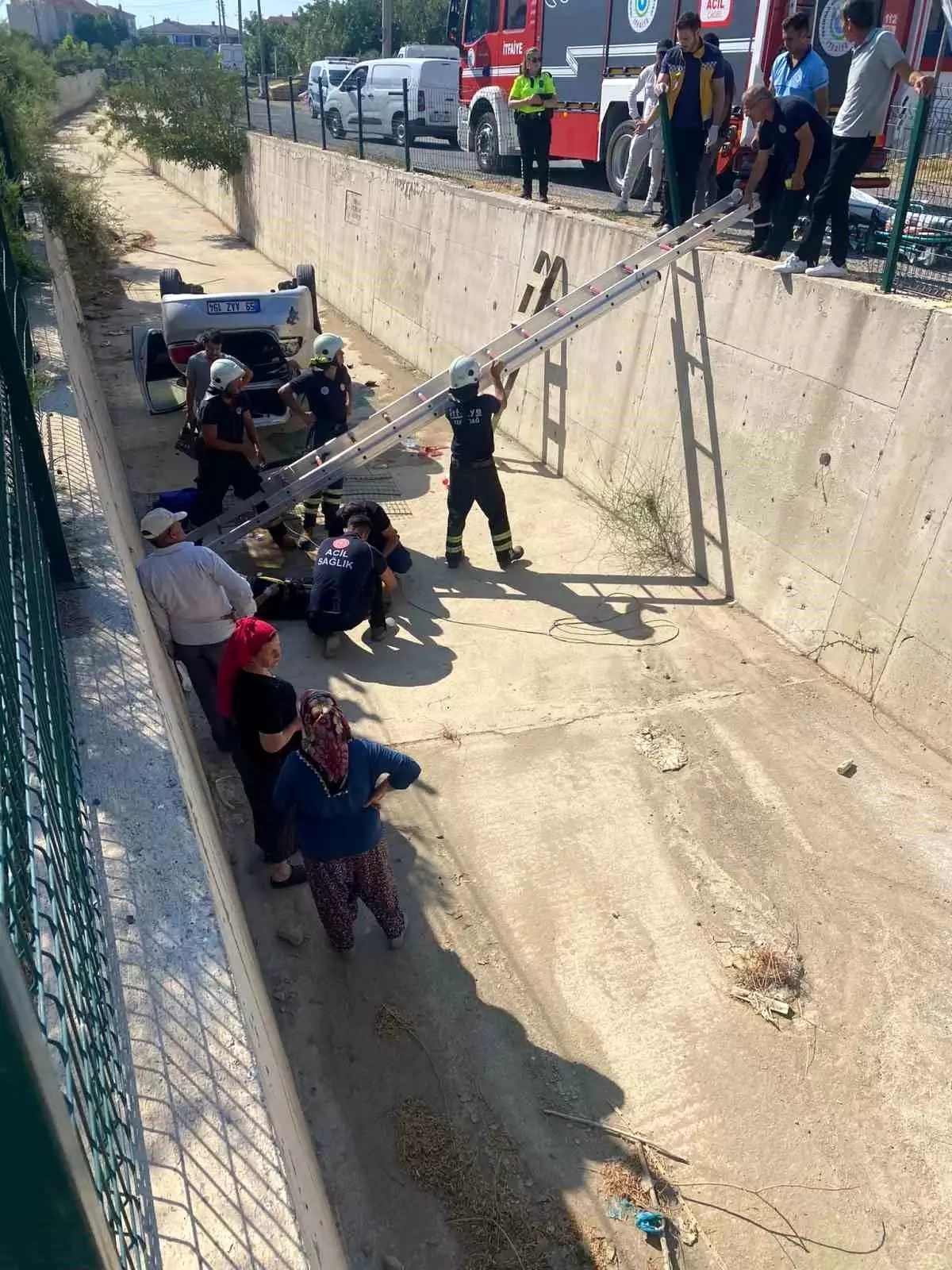 Tekirdağ'da Kontrolden Çıkan Araç Dereye Uçtu: 1 Yaralı