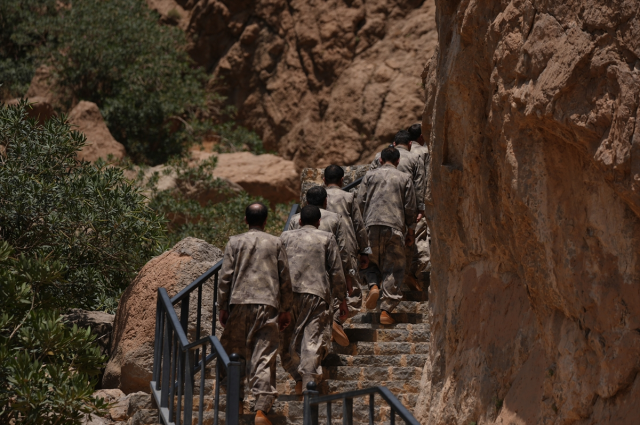 Tarihi gün! PKK silahları yaktı, işte ilk görüntüler
