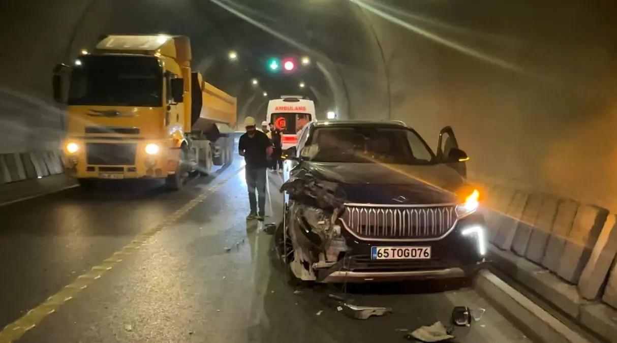 Güzeldere Tüneli'nde TOGG ile Trafik Kazası