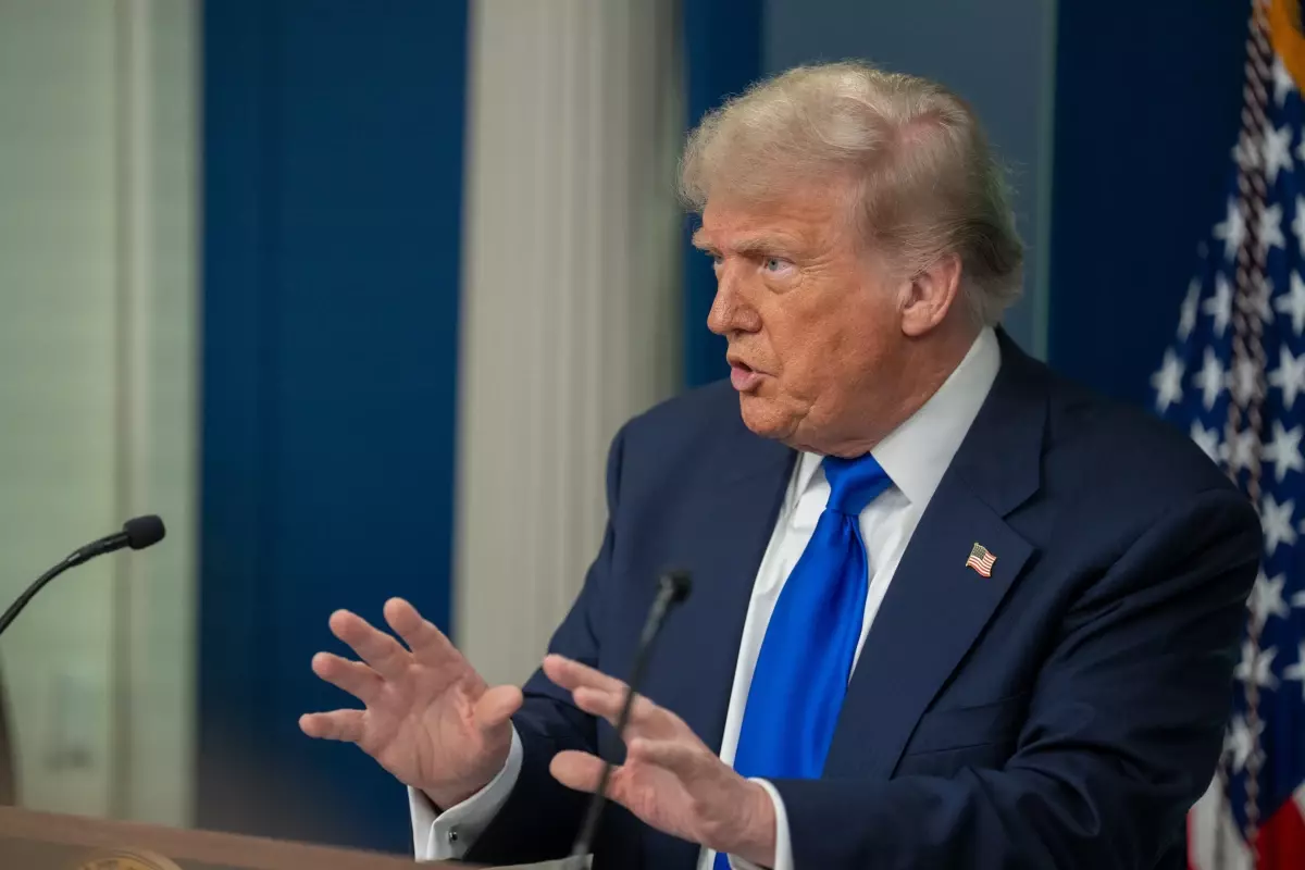 Trump, Kanada Mallarına Yüzde 35 Gümrük Vergisi Uygulayacak