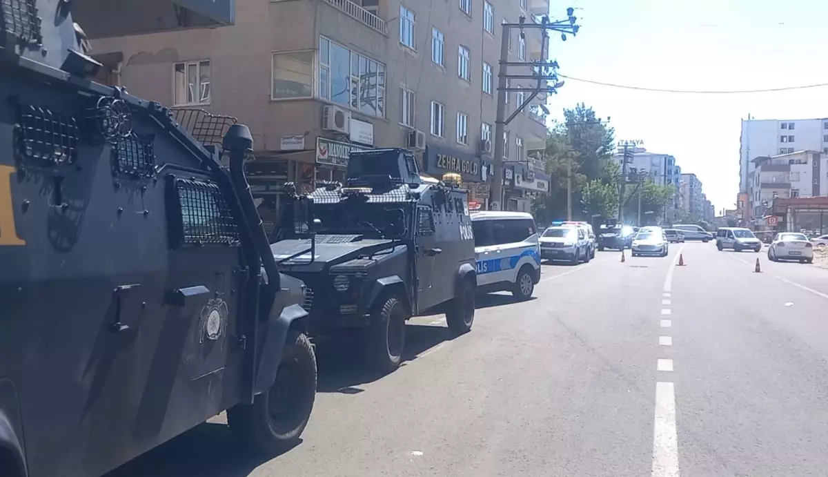 Diyarbakır'da Aile İçi Şiddet İhbarında 3 Polis Yaralandı