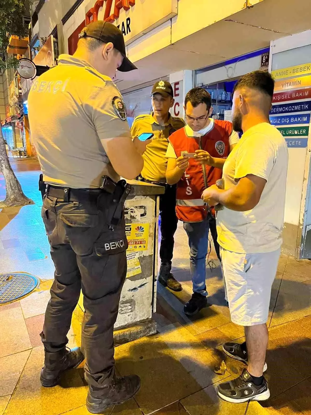 Bandırma'da Geniş Kapsamlı Asayiş Uygulaması: 17 Gözaltı