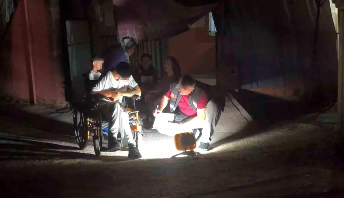 Antalya'da Engelli Gençle Tartışmada Silah Kazası