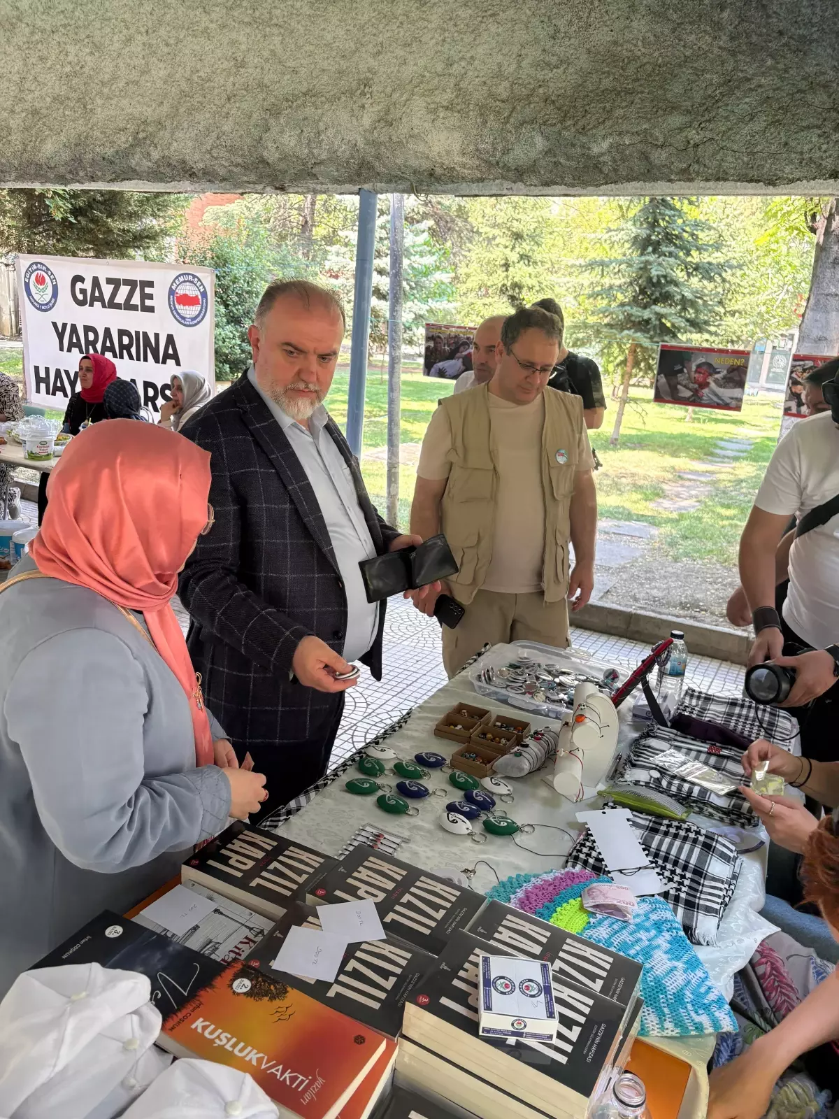 Eğitim Bir-Sen'den Filistin'e Yardım Kermesi