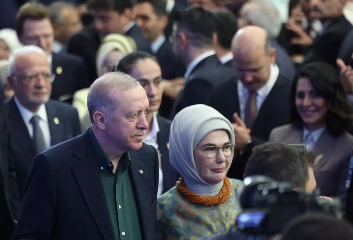 Emine Erdoğan: AK Parti, kararlarını ortak akılla şekillendiriyor