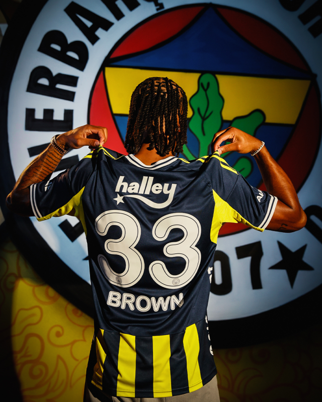 Fenerbahçe announced the transfer of Archie Brown