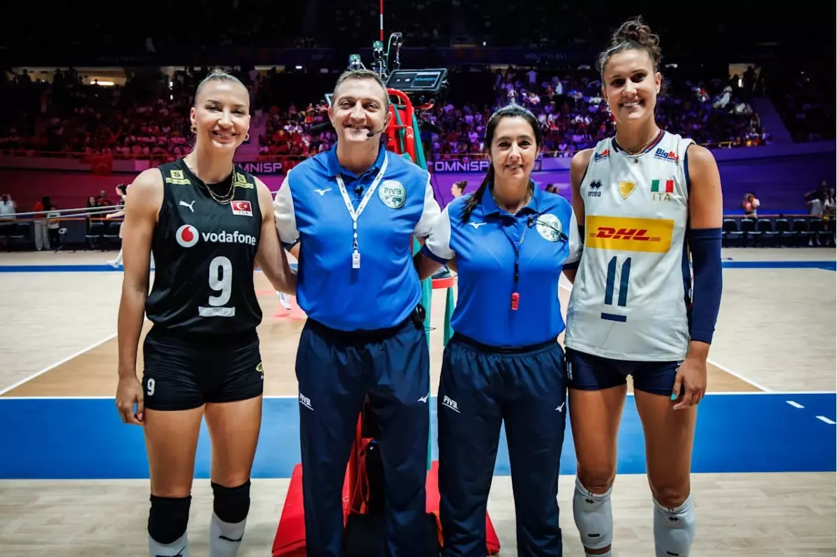 A Milli Kadın Voleybol Takımı, İtalya'ya 3-2 Yenildi