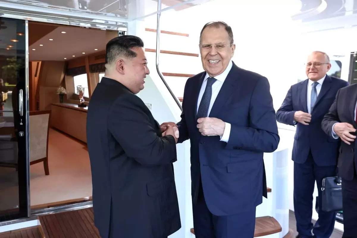 Kim Jong-un ve Sergey Lavrov Wonsan'da Buluştu