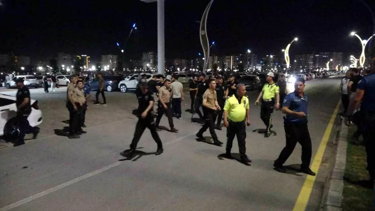 Malatya'da Asker Uğurlamasında Polisle Tartışma Arbede Çıkardı