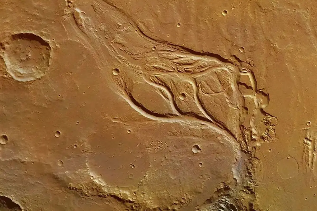 Mars'ta eski nehir izleri keşfedildi