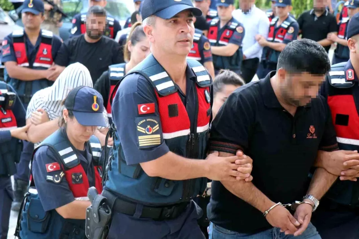 Kocaali'de Dolandırıcılık İddiasıyla 13 Şüpheli Gözaltına Alındı
